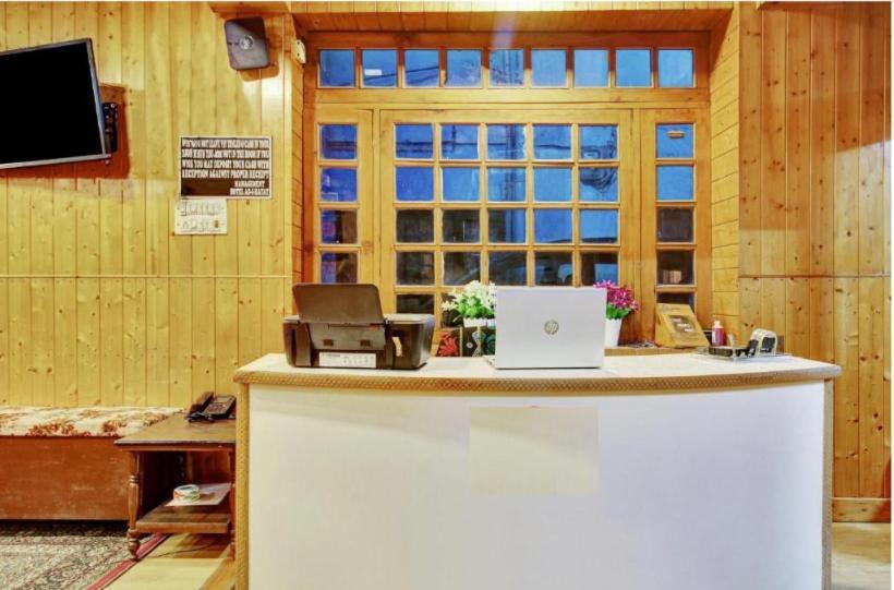 Hotel Ab-i-Hayat Srīnagar Dış mekan fotoğraf